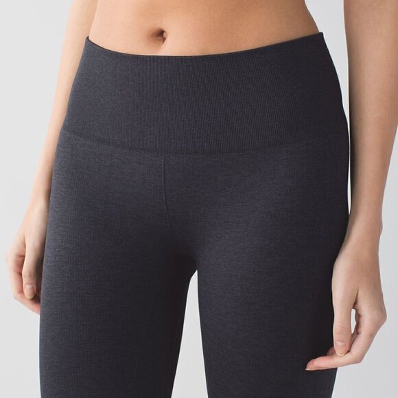 Lululemon In The Flow Crop II - 4 Heathered Deep Coal - Picture 3 of 8